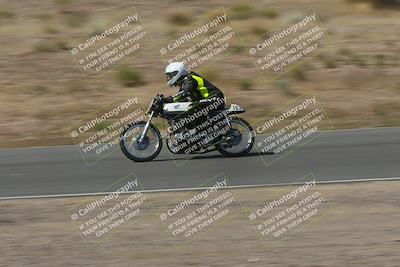 media/Apr-20-2025-AHRMA (Sun) [[393a79c373]]/Race/Group 12 early race/Turn 4b/